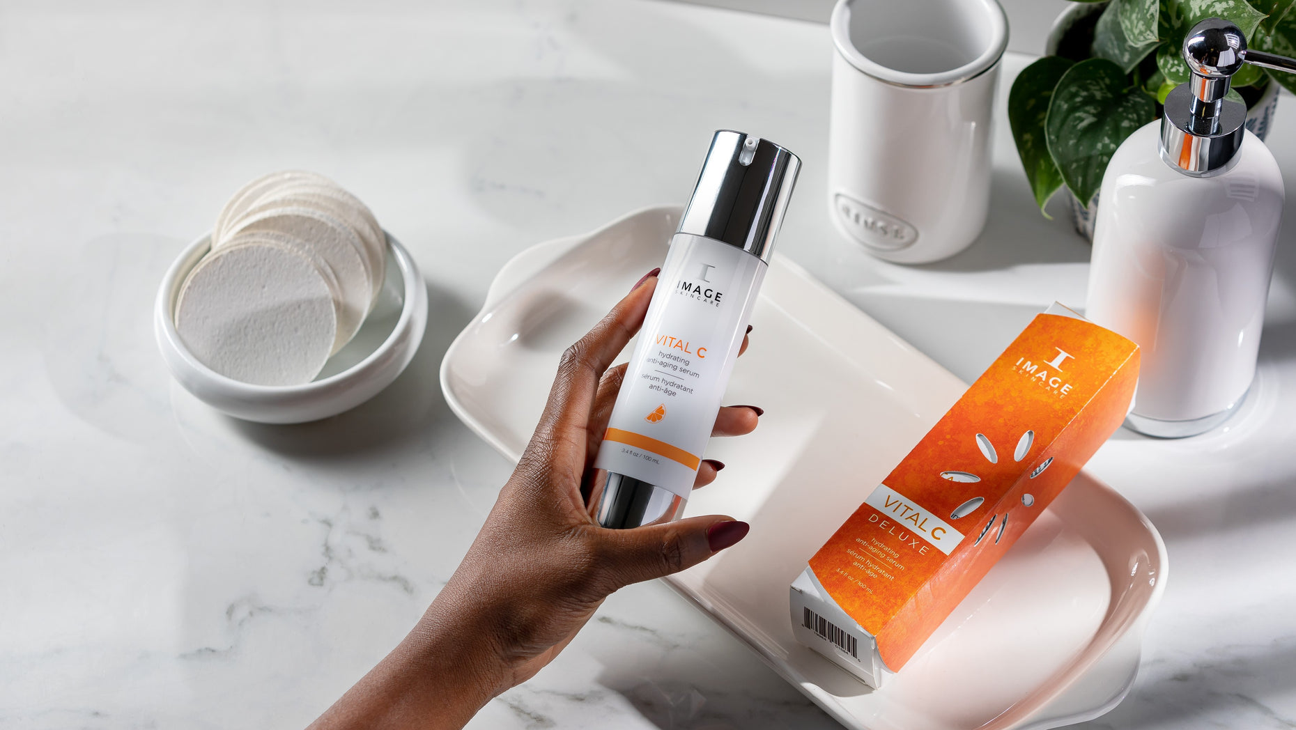 VITAL C hydrating anti-aging serum DELUXE