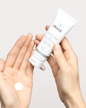 AGELESS total resurfacing masque