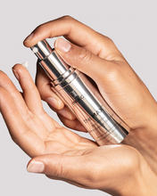 the MAX™ eye crème